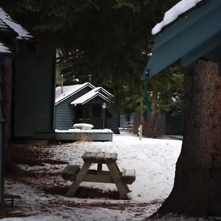 Rundle Chalets-3